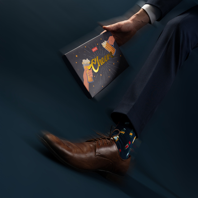 Sada pánskych ponožiek SOXO Cheers – 2 páry a otvárač