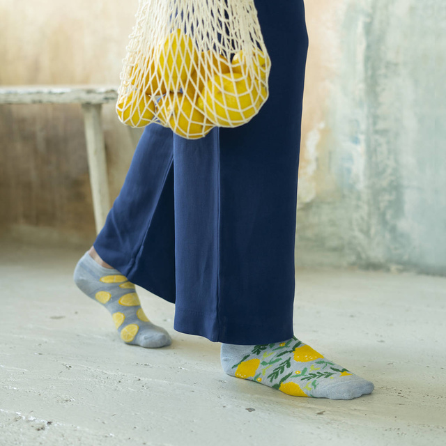 Farebné dámske ponožky SOXO nezhodné bavlnené citróny