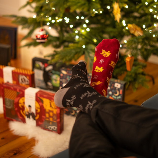 Adventný kalendár s Ponožkami Harry Potter 6-pack