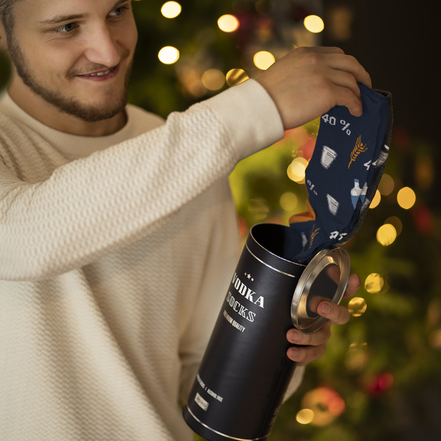 Sada 3x Farebné pánske ponožky SOXO GOOD STUFF Vodka ako darček