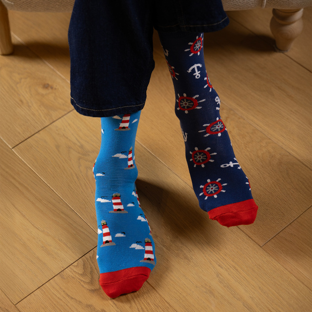 Farebné pánske ponožky SOXO GOOD STUFF nezhodné maják