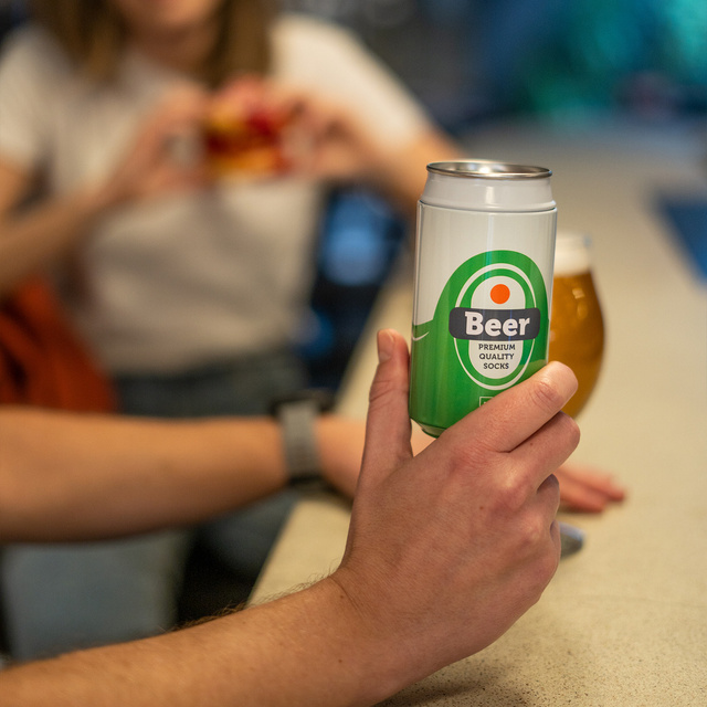 Darček pre otca: 1x Farebné pivové pánske ponožky SOXO a 1x Pánske ponožky s nápisom "Super Dad" a 1x pánske ponožky Superman