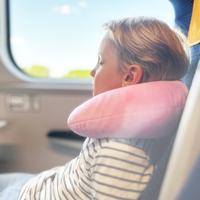 Multifunkčný cestovný vankúš MOMO WAY jednorožec | rožok | mäkký vankúš na krk