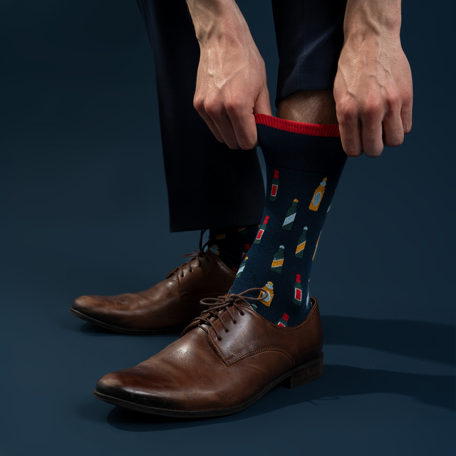 Sada pánskych ponožiek SOXO Cheers – 2 páry a otvárač