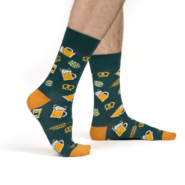 Farebné pánske ponožky SOXO klasické pšeničné pivo v plechovke
