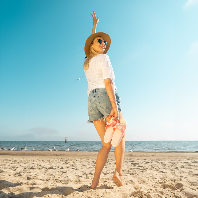 Dámske a pánske prémiové plážové žabky SOXO sedmokrásky | Ideálne na letnú dovolenku a kúpalisko | Guma