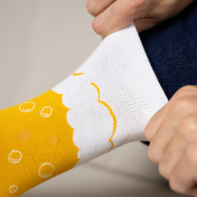 Sada pánskych ponožiek SOXO v pivnom krígli s podložkami