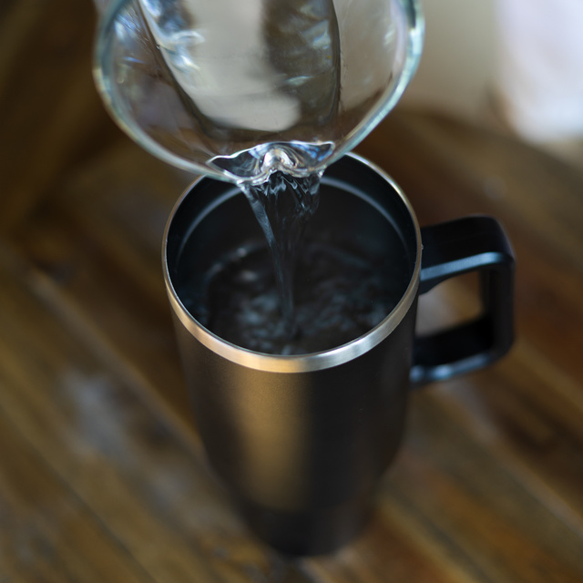 Termohrnček Momo Way čierny 1200ml