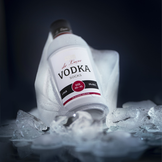 Farebné pánske ponožky SOXO GOOD STUFF Vodka vo fľaši vtipné bavlnené 