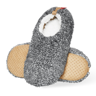 Papuče SOXO SUPER SOFT s protišmykovou podrážkou a cvočkami z PVC