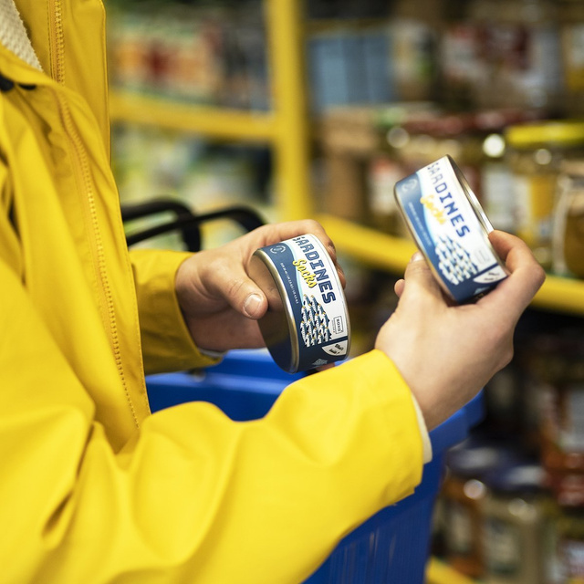 Farebné dámske ponožky SOXO GOOD STUFF vtipné sardinky v plechovke ako darček