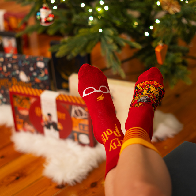 Adventný kalendár s Ponožkami Harry Potter 6-pack