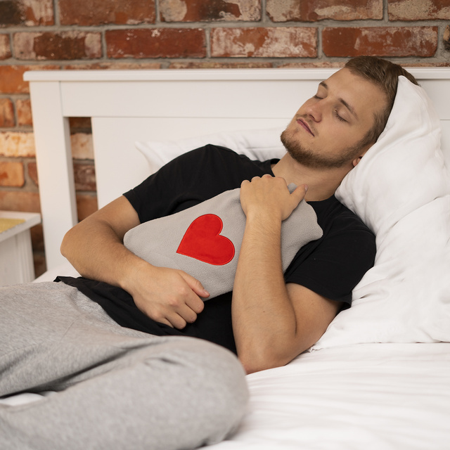 Sivý termofor SOXO ohrievač darček so srdiečkom na VALENTÍNA veľký 1,8L