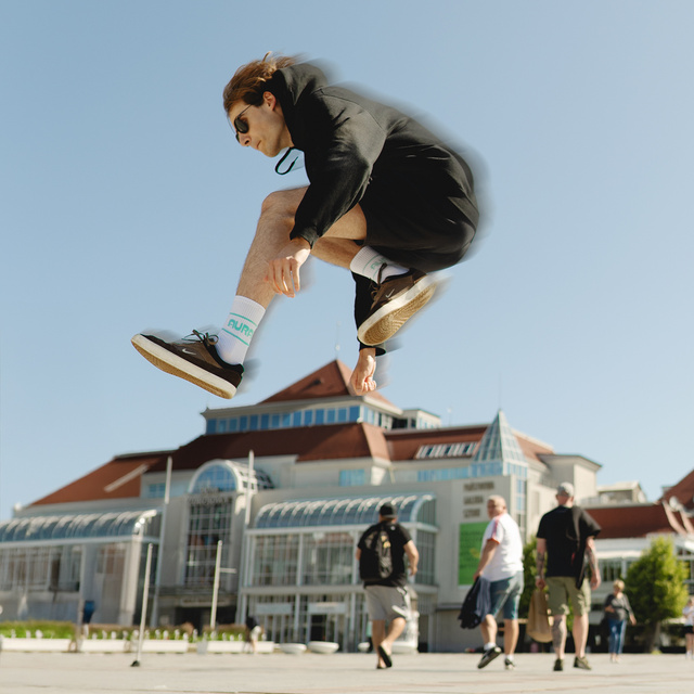 Pánske dlhé ponožky biele Aura