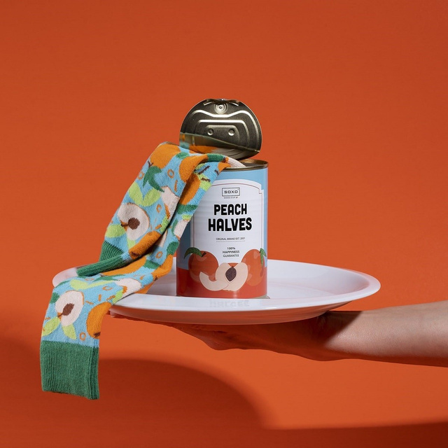 Farebné dámske ponožky SOXO broskyne v plechovke