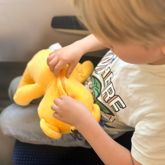 Multifunkčný cestovný vankúšik MOMO WAY medvedík | rožok | vankúš na krk