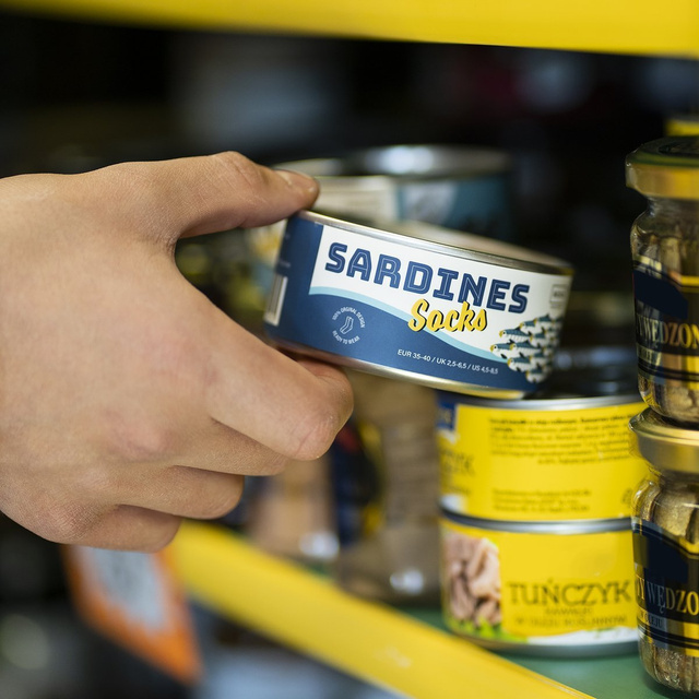 Farebné dámske ponožky SOXO GOOD STUFF vtipné sardinky v plechovke ako darček